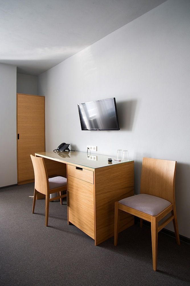 Hotel Atom Třebíč Esterno foto